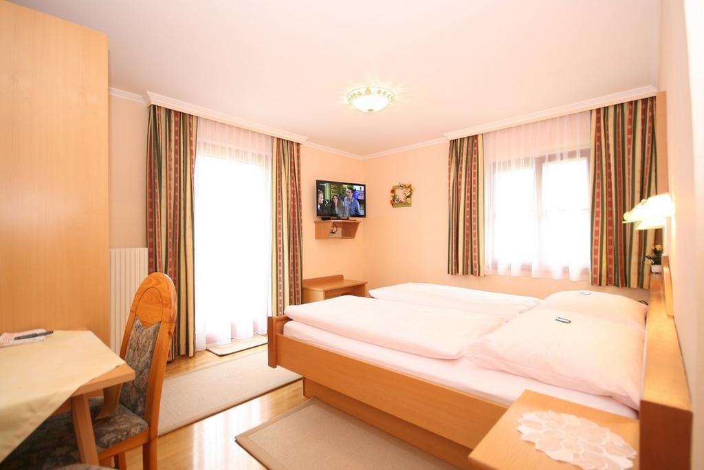Haus Meissnitzer Haus im Ennstal Room photo