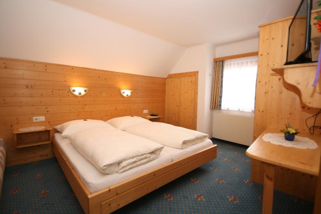 Haus Meissnitzer Haus im Ennstal Room photo